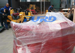 福瑞得機(jī)械座駕壓路機(jī)、手扶壓路機(jī)、灌縫機(jī)及時(shí)包裝發(fā)貨