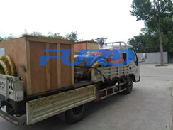 福瑞德機械小型灌縫機，手扶壓路機，灌縫膠及時發(fā)貨
